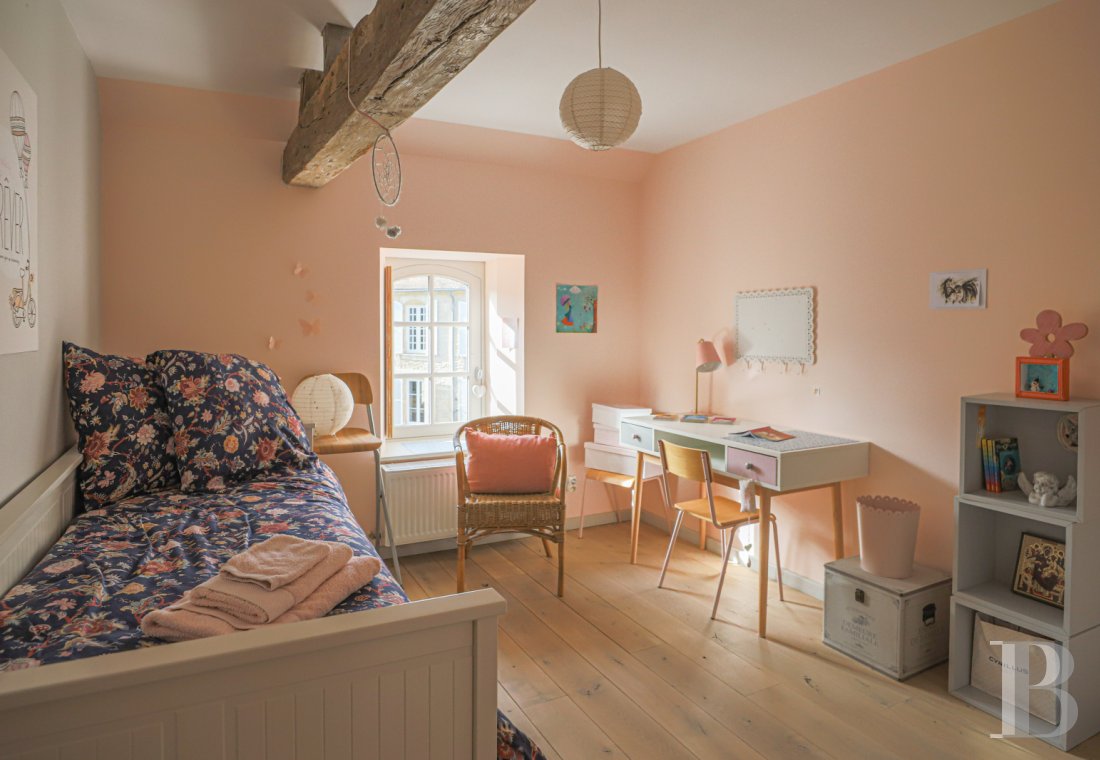 En Normandie, à Falaise, une maison des 17e et 18e siècles au cœur d’un quartier historique - photo  n°30